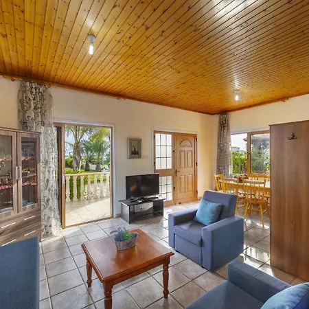 Sea Breeze Holiday Holiday home *