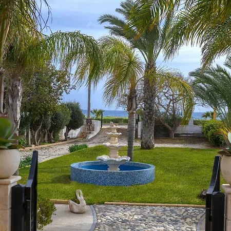 Дом отдыха Sea Breeze Holiday *