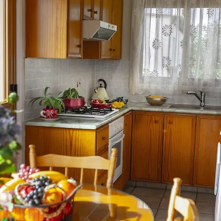 Дом отдыха Sea Breeze Holiday *